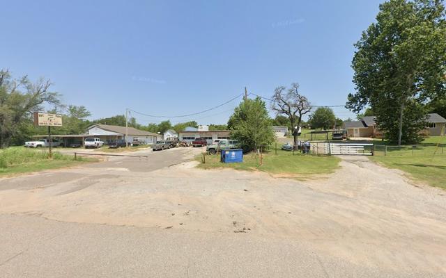 B & C Truck Parts & Used Cars
