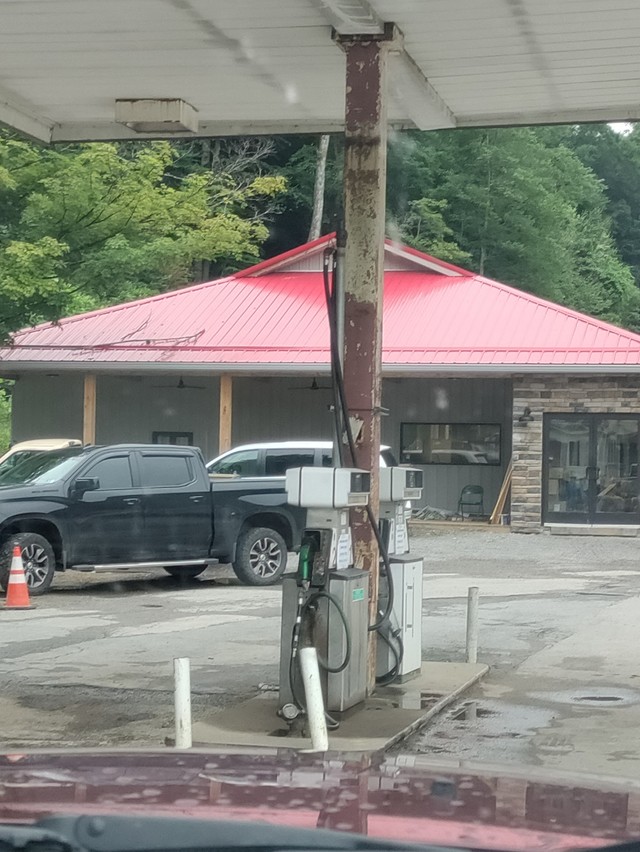 Holly River Grocery