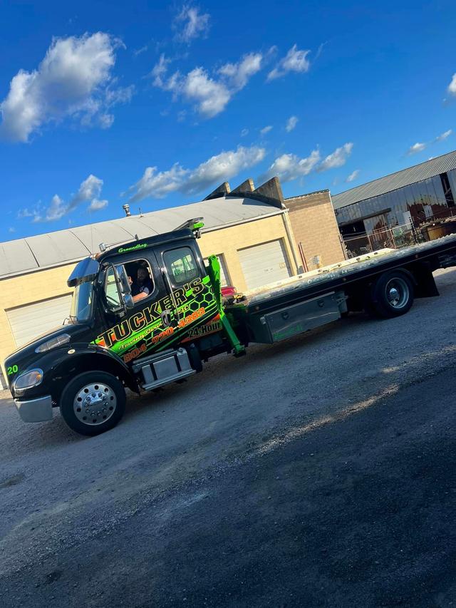 Tucker's Towing Service llc.