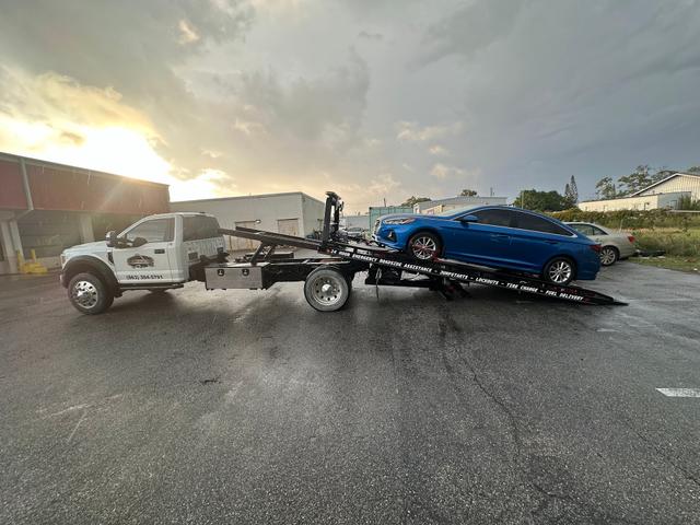 Urgent Towing Roadside & Recovery Inc