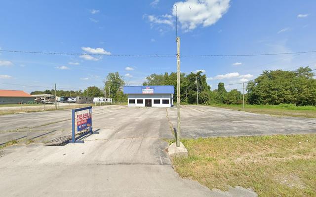Yaden's Auto Sales, London, Kentucky