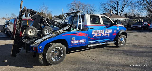 Neenah Main Auto Body & 24 Hour Towing