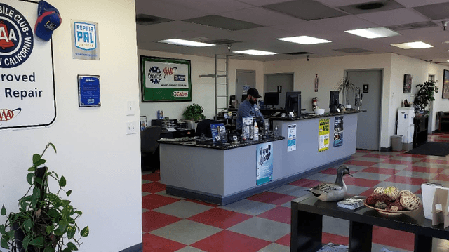 Pacific Auto Zone, Modesto, California