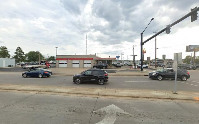 Arnold's Service & Towing