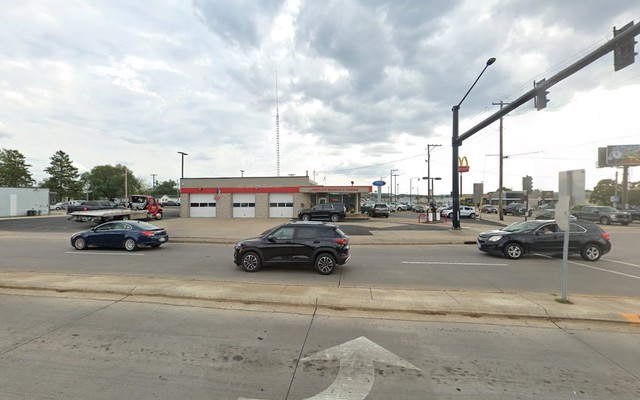 Arnold's Service & Towing