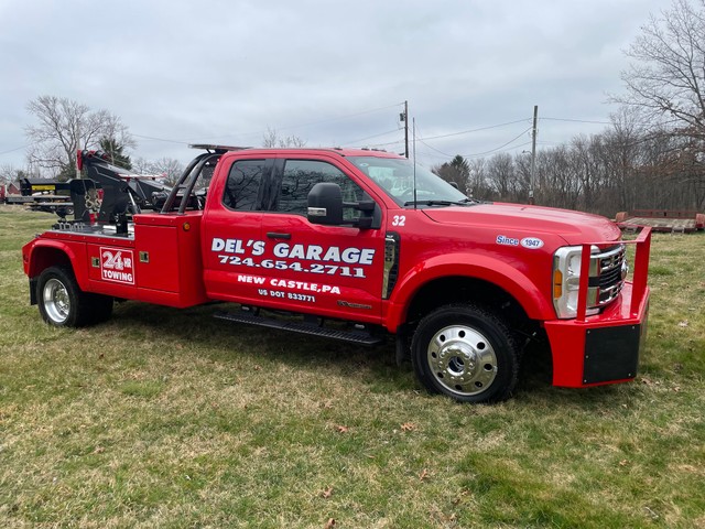 Del's Garage & Towing