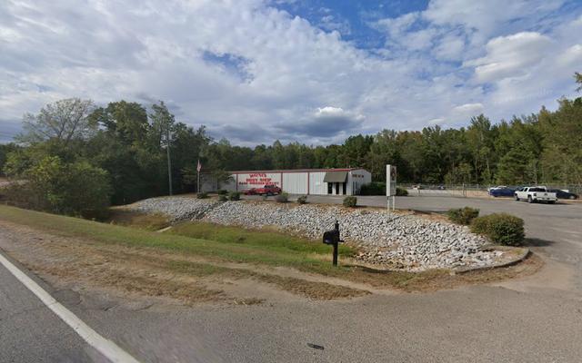 Wayne's Body Shop, Cottondale, Alabama