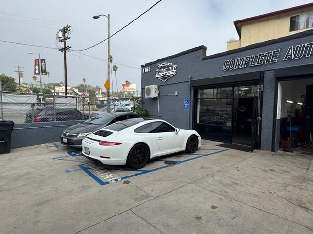 Speedway Tire & Service, East Los Angeles, California