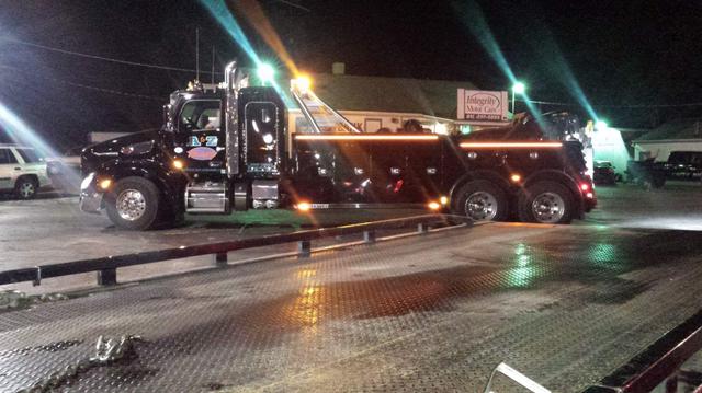 A to Z Towing, Loves Park, Illinois