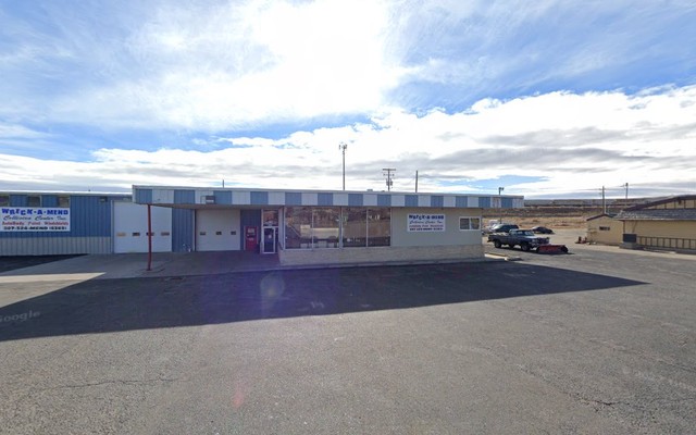Wreck-A-Mend Collisions Center
