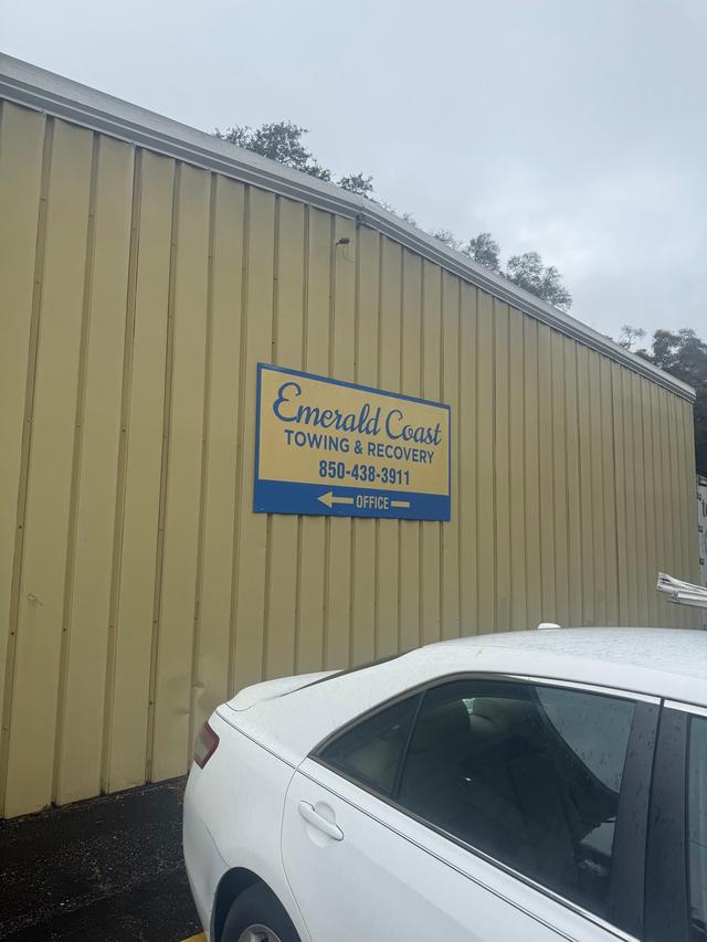 Emerald Coast Towing, Pensacola, Florida