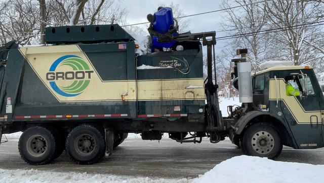 GROOT RECYCLING & WASTE - ELGIN, Elgin, Illinois