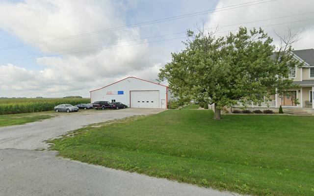 Country Auto Services, Cissna Park, Illinois
