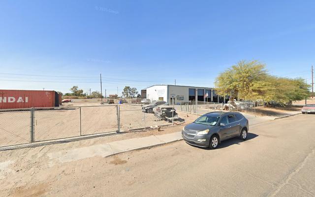 Fonceca's truck and auto shop, Calexico Lodge, California
