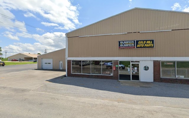 Gold Hill Auto Parts and Service LLC. -Towing-recovery-lock out- 24/7