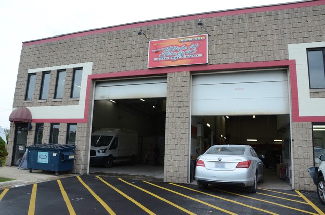 Make It Straight Auto Body & Paint Inc.