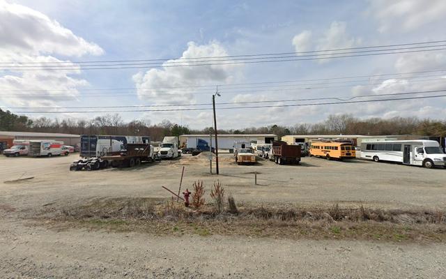 Edwards Truck Services & Body Shop, Goldsboro, North Carolina