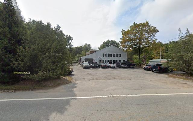 Joe's Auto Repair, Glendale, Rhode Island