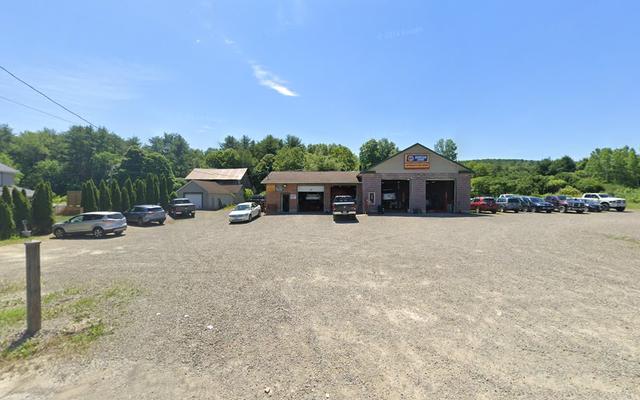 Rutkowski's Automobile Repair, Glen Aubrey, New York