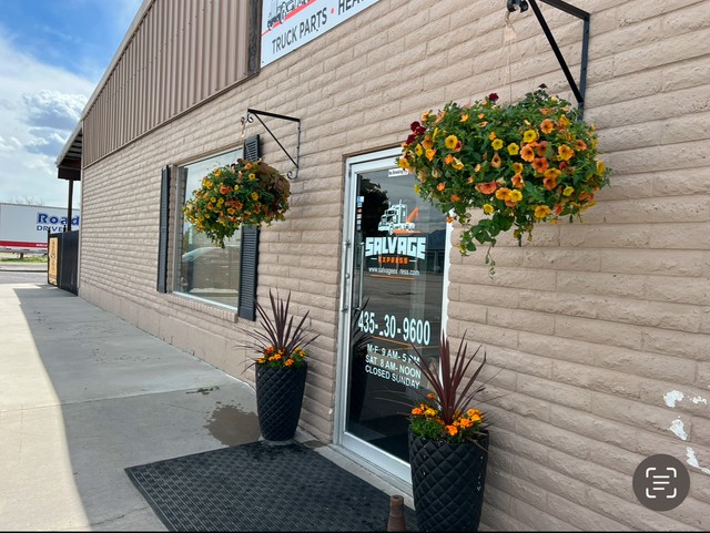 Salvage Express LLC