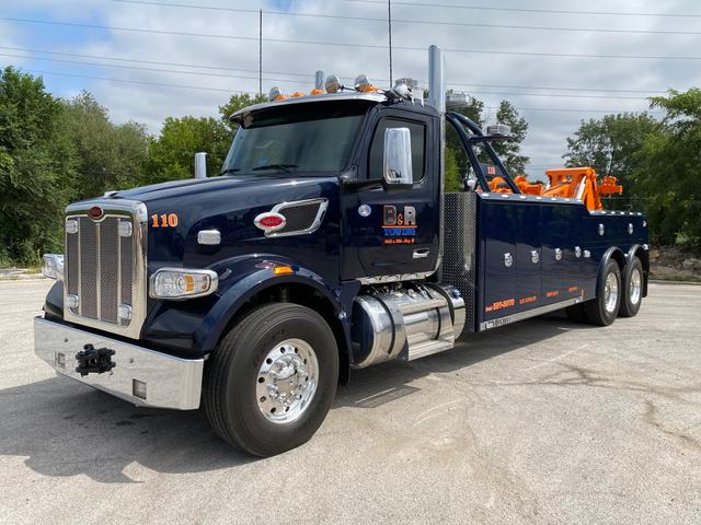 B&R Towing, Alsip, Illinois