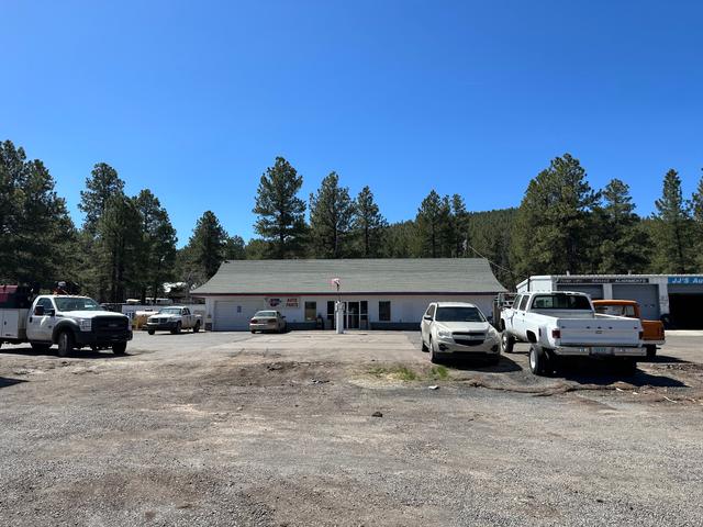 WILLIAMS AUTO SUPPLY, Williamson, Arizona