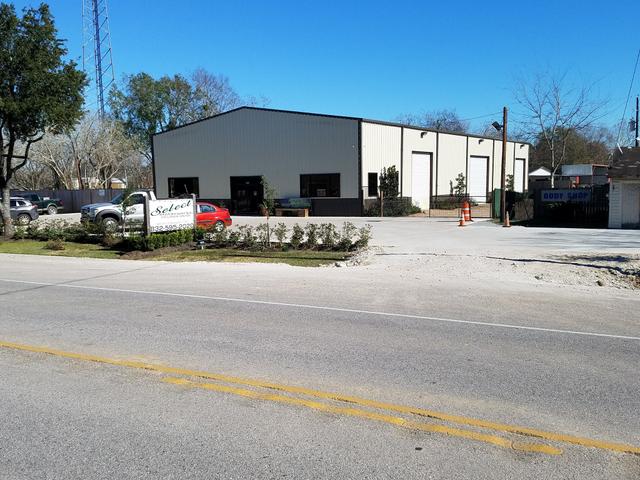 Select Motor Works/Gutierrez Wrecker Service, Rosenberg, Texas