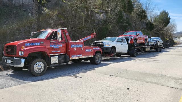 Oakley's Towing LLC, Mount Lebanon, Tennessee