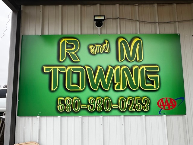 R and M Towing