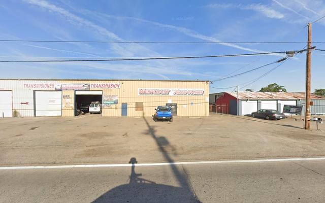 WESTCOAST RECYCLED AUTO PARTS, Bakersfield, California