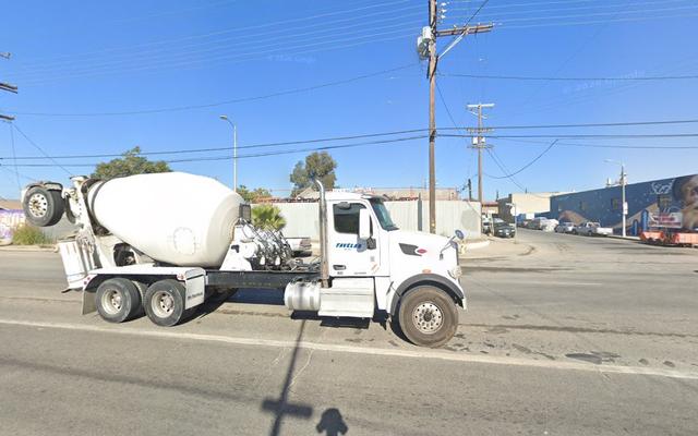 M & R Used Auto Parts, Los Angeles, California