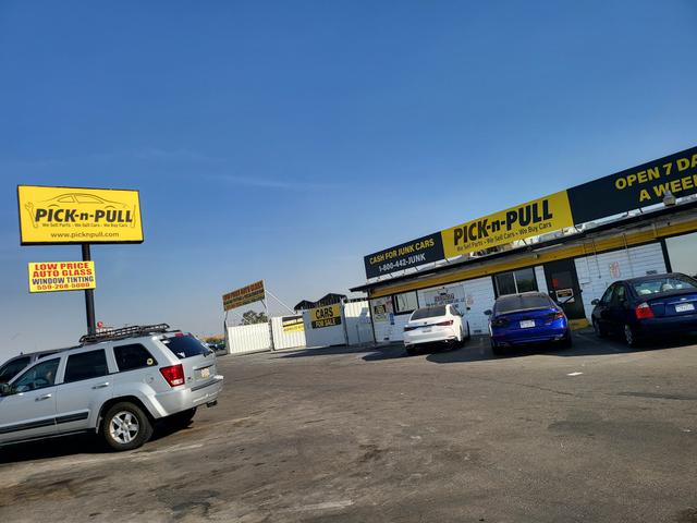 Pick-n-Pull, Fresno, California