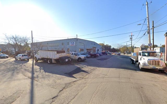 B & B Towing Inc, Cambridge, Massachusetts