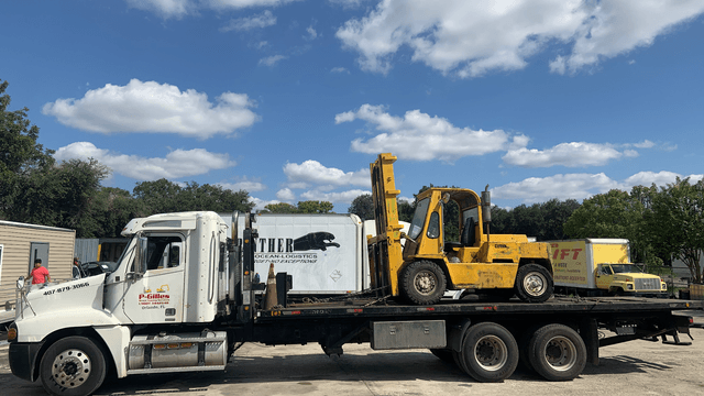 P-Gilles Store Towing Services Corporation., Orlando, Florida
