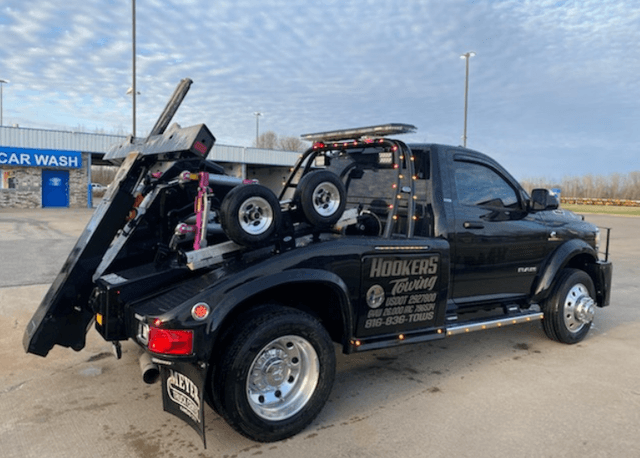 Hooker's Towing