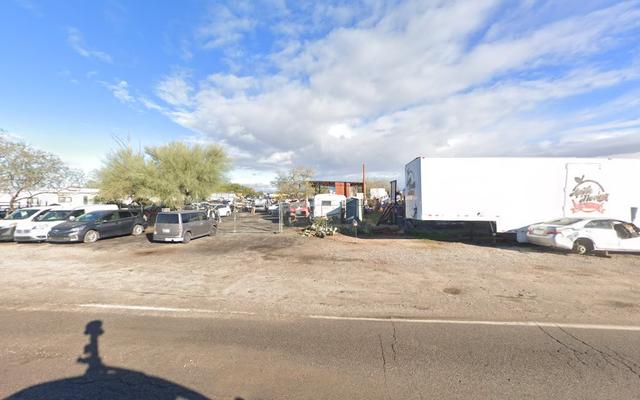 Discover Auto Salvage, Corona de Tucson, Arizona