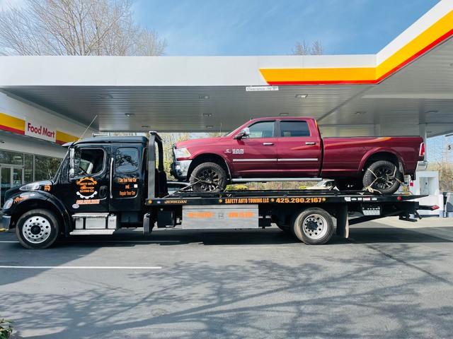 Safety Auto Towing LLC