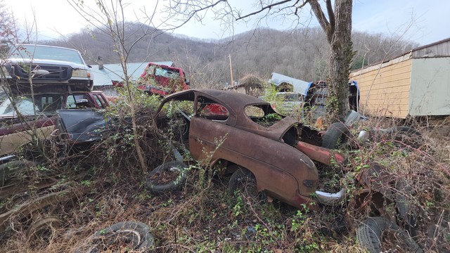 Moore's Auto Salvage
