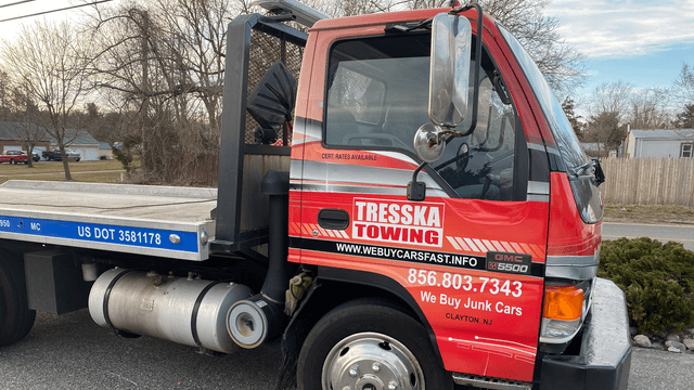 Tresska Buys Junk Cars