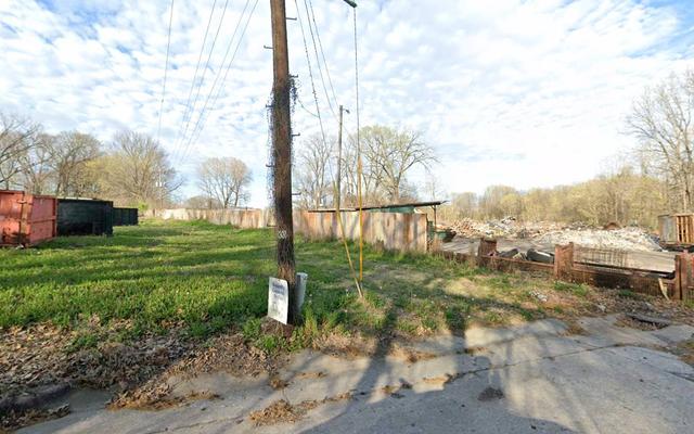 White's Salvage, Ripley, Tennessee