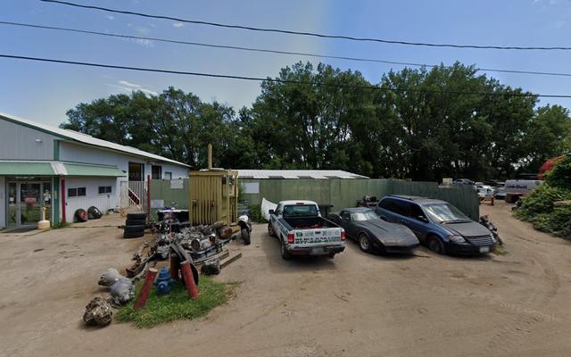 Pat's Auto Salvage, Waterloo, Iowa