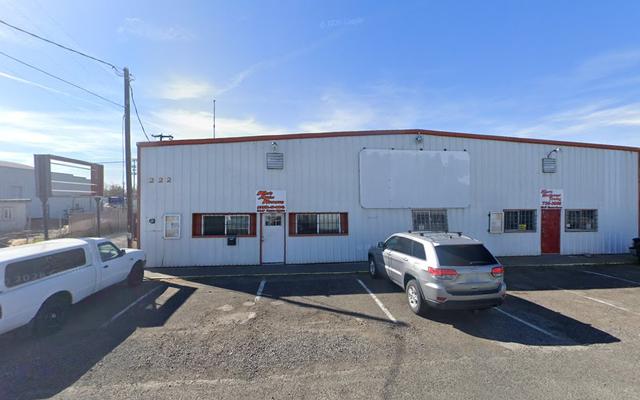 Ken's Auto Rescue , Kennewick, WA