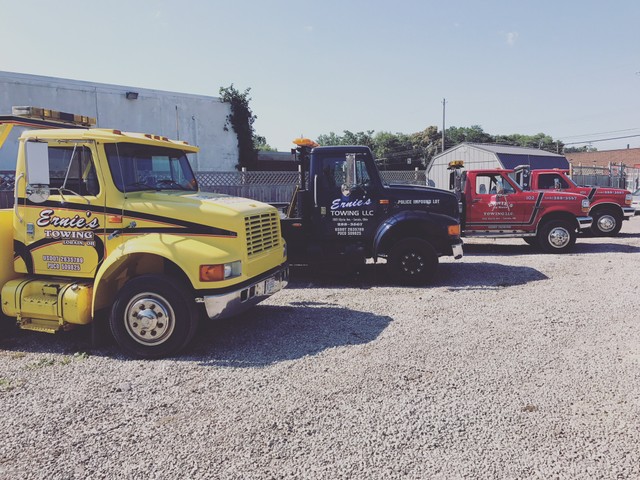 Ernie's Towing LLC