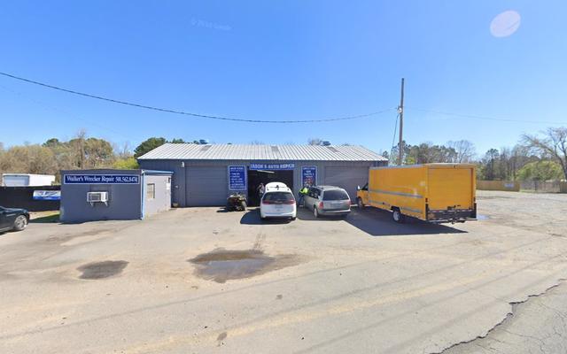 Walker's Wrecker & Repair Service, Little Rock, Arkansas