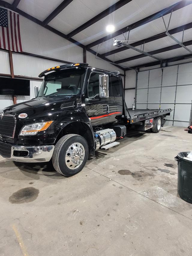 Clinton Wrecker Towing and Recovery