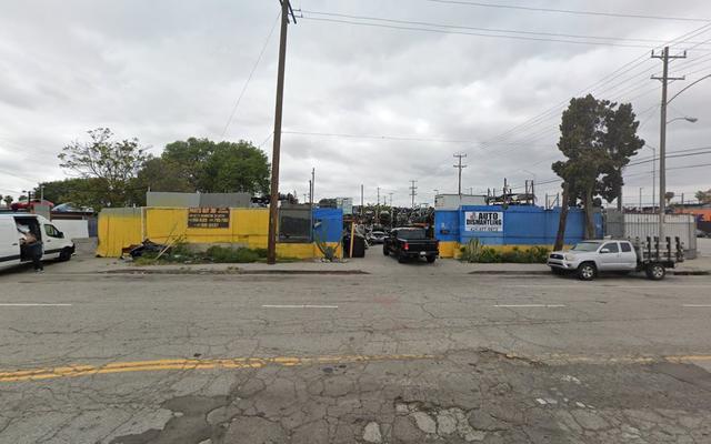 Capito's Used Auto Parts, Long Beach, California