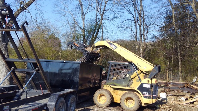 Sam's Auto Sales & Recycling