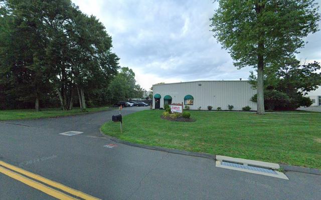 D & M Recovery & Transport LLC, Cromwell, Connecticut