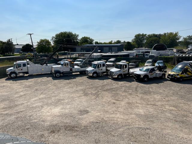 Pepe's Towing and Recovery, Heavy Duty Towing, Elgin, Illinois