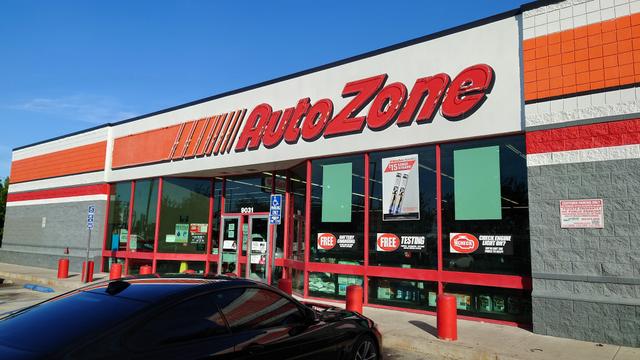 AutoZone Auto Parts, Bellflower, California